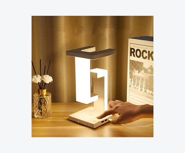 lampa 2 Lampa cu incarcare wireless si levitatie magnetica – ideala pentru dormitor, birou si decor modern -fara alimentator