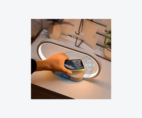 lampa wireles2 Lampa din lemn cu incarcare wireless si afisaj al orei – ideala ca veioza de noptiera-fara alimentator
